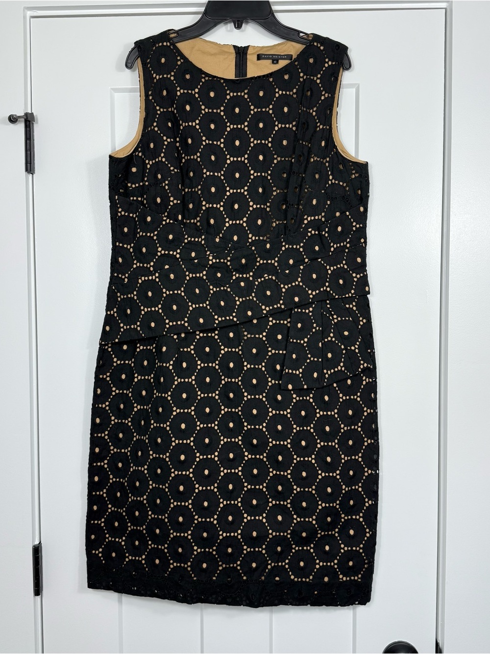 David Meister Sheath Honeycomb Sleeveless Black Tan Eyelet Women’s Size 12